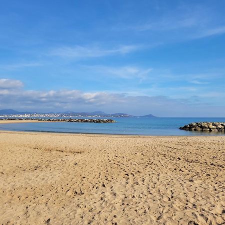 Appartement L'Evasion, Vue Mer, Plages A Pied Фрежюс Экстерьер фото