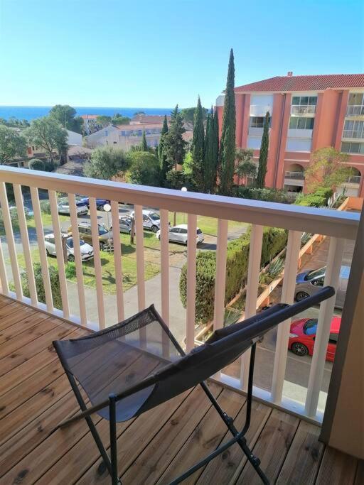 Appartement L'Evasion, Vue Mer, Plages A Pied Фрежюс Экстерьер фото